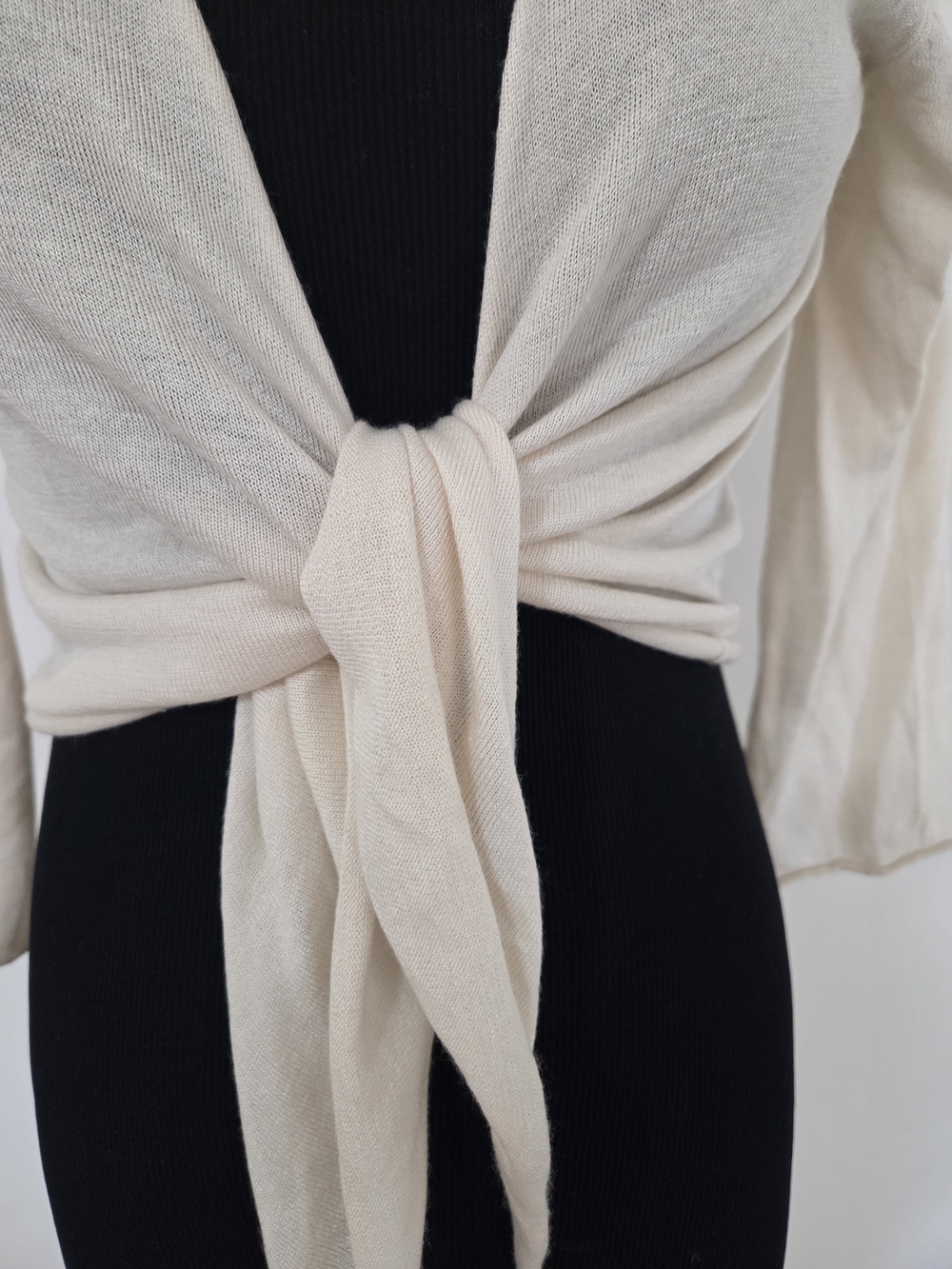 Banana Republic Women's Cream Silk Cashmere  Tie-Front Shrug Cardigan Size M - Picture 3 of 8